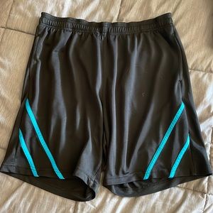 Mens athletic shorts